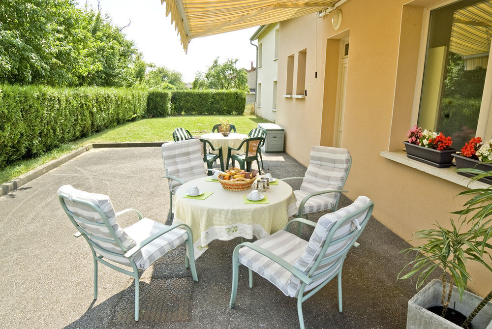 Logis Le Relais De Vacherauville Εξωτερικό φωτογραφία