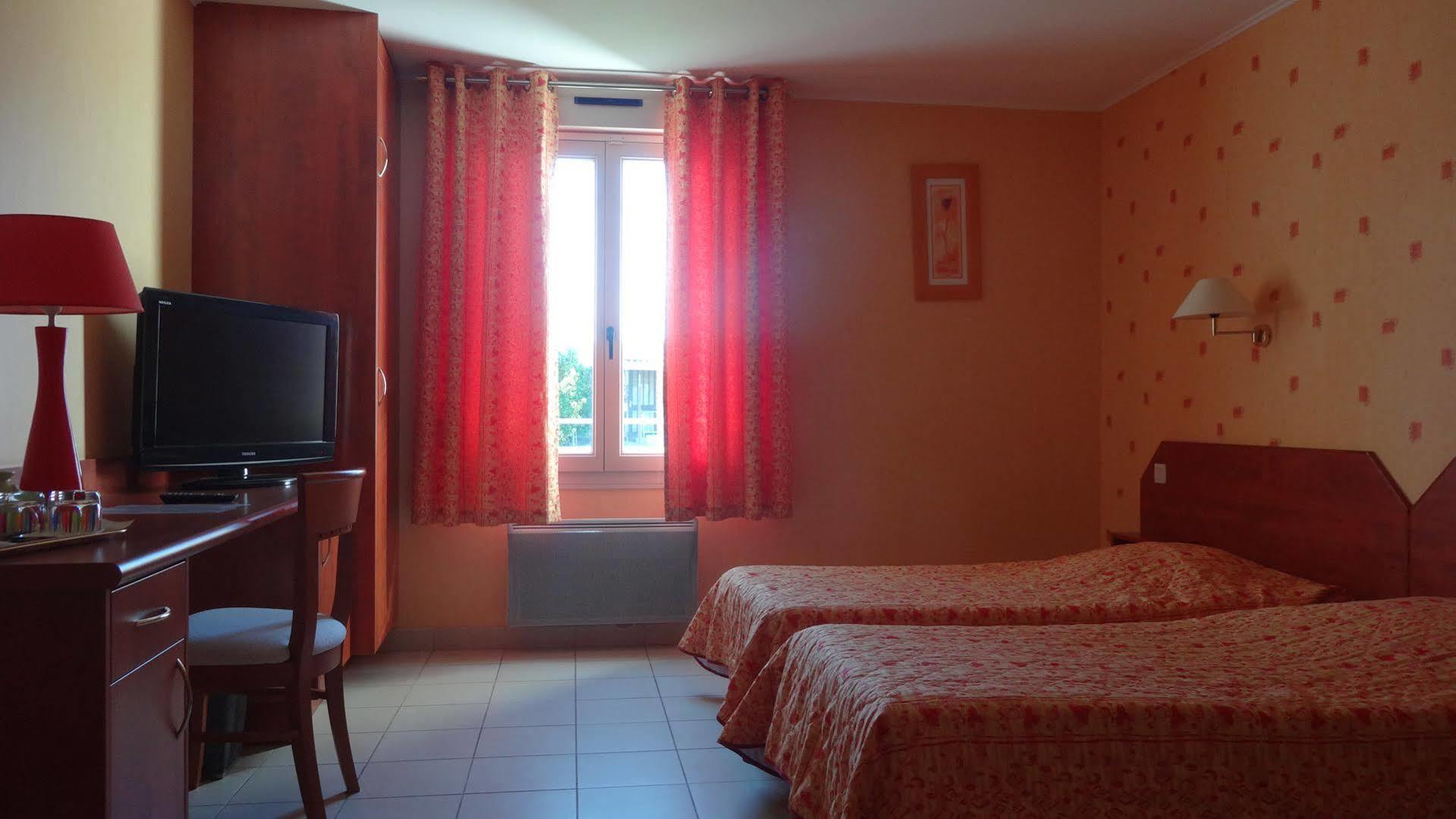 Logis Le Relais De Vacherauville Εξωτερικό φωτογραφία