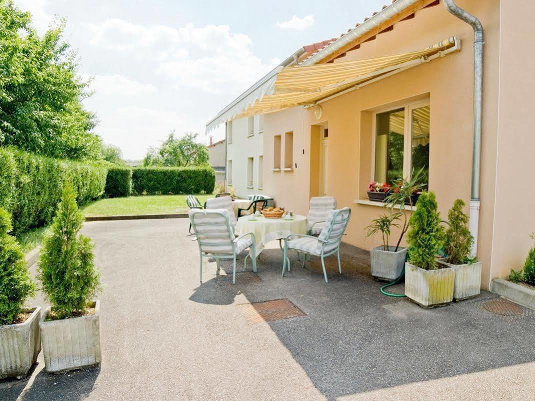 Logis Le Relais De Vacherauville Εξωτερικό φωτογραφία